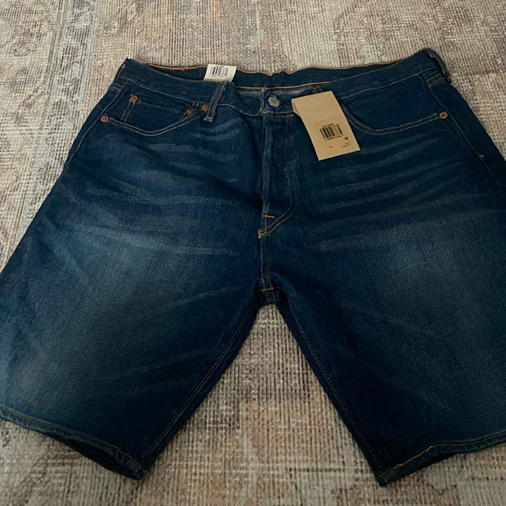 New with tags men’s Levi jean shorts